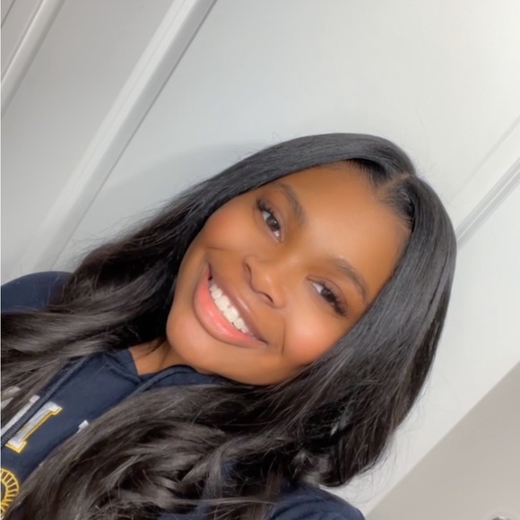 Meet your Posher, Taylor - Picture 1 of 1